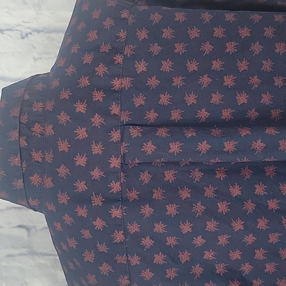 ROWM Blue and‎ Red Snowflakes Button Down Men's Shirt 2XT - Picture 7 of 9